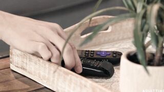 Mom how come this remote control isnt working