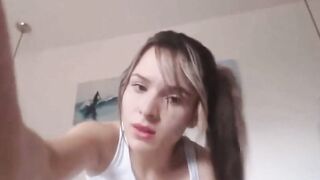 Petite Babe fucking her tight pussy on cam
