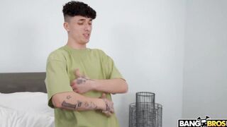 Roommate Share the Magical Sex Elf