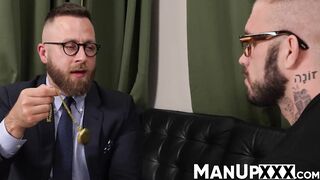 Kinky man hypnotizes a big and muscular dude for pleasure