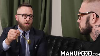 Kinky man hypnotizes a big and muscular dude for pleasure