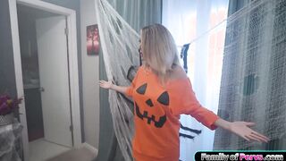 Wanna hear how I made my stepmom squirt?