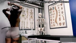 Hot pornstar model needs a fisio for relax her body with oil massage