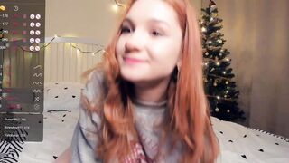 sofi mora playing on live webcam