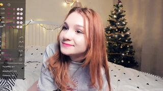 sofi mora playing on live webcam