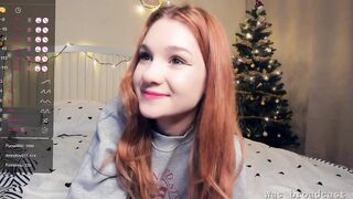 sofi mora playing on live webcam