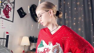 Lίvę recοrd of cαmgirl reaching her tips goal - 12/30/2023