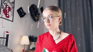Lίvę recοrd of cαmgirl reaching her tips goal - 12/30/2023