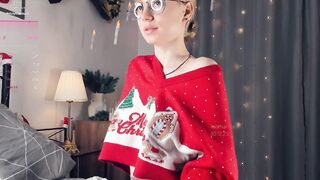 Lίvę recοrd of cαmgirl reaching her tips goal - 12/30/2023