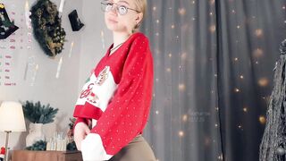 Lίvę recοrd of cαmgirl reaching her tips goal - 12/30/2023
