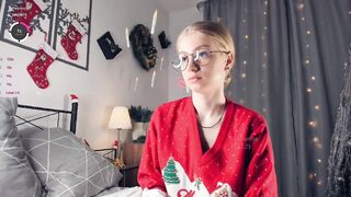 Lίvę recοrd of cαmgirl reaching her tips goal - 12/30/2023