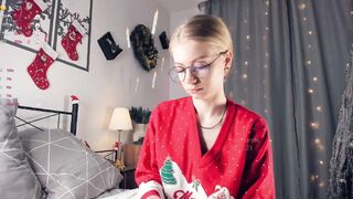 Lίvę recοrd of cαmgirl reaching her tips goal - 12/30/2023