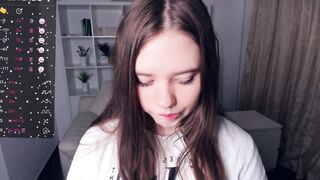 Live record of krίsti_zęnn reaching her tips goal - 12/30/2023