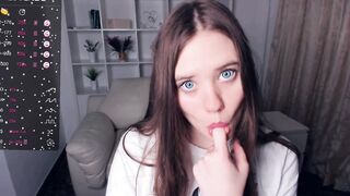 Live record of krίsti_zęnn reaching her tips goal - 12/30/2023