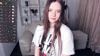 Live record of krίsti_zęnn reaching her tips goal - 12/30/2023