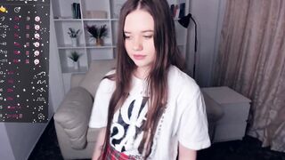 Live record of krίsti_zęnn reaching her tips goal - 12/30/2023