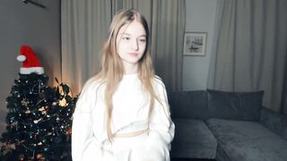 Live record of _mαgίc_smilę_ reaching her tips goal - 12/31/2023