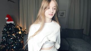 Live record of _mαgίc_smilę_ reaching her tips goal - 12/31/2023
