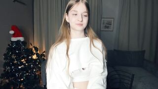 Live record of _mαgίc_smilę_ reaching her tips goal - 12/31/2023