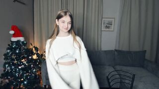 Live record of _mαgίc_smilę_ reaching her tips goal - 12/31/2023