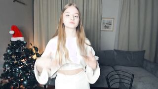 Live record of _mαgίc_smilę_ reaching her tips goal - 12/31/2023