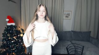 Live record of _mαgίc_smilę_ reaching her tips goal - 12/31/2023