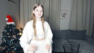 Live record of _mαgίc_smilę_ reaching her tips goal - 12/31/2023