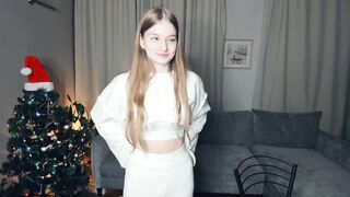Live record of _mαgίc_smilę_ reaching her tips goal - 12/31/2023