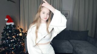 Live record of _mαgίc_smilę_ reaching her tips goal - 12/31/2023