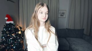 Live record of _mαgίc_smilę_ reaching her tips goal - 12/31/2023