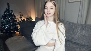 Live record of _mαgίc_smilę_ reaching her tips goal - 1/1/2024