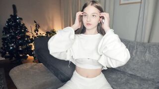 Live record of _mαgίc_smilę_ reaching her tips goal - 1/1/2024