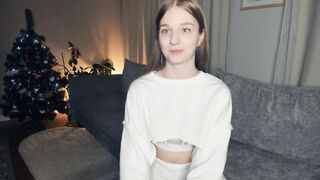 Live record of _mαgίc_smilę_ reaching her tips goal - 1/1/2024