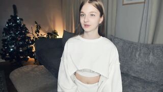 Live record of _mαgίc_smilę_ reaching her tips goal - 1/1/2024