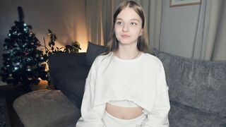 Live record of _mαgίc_smilę_ reaching her tips goal - 1/1/2024