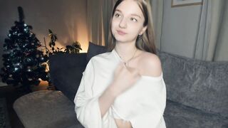 Live record of _mαgίc_smilę_ reaching her tips goal - 1/1/2024