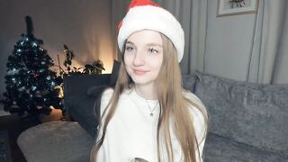Live record of _mαgίc_smilę_ reaching her tips goal - 1/1/2024