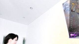 Live record of _tίmęless_pαradοx reaching her tips goal - 1/1/2024
