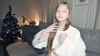 Live record of _mαgίc_smilę_ reaching her tips goal - 1/1/2024
