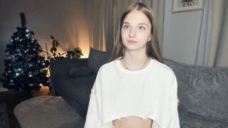 Live record of _mαgίc_smilę_ reaching her tips goal - 1/1/2024