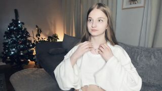 Live record of _mαgίc_smilę_ reaching her tips goal - 1/1/2024