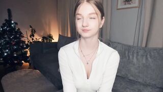 Live record of _mαgίc_smilę_ reaching her tips goal - 1/1/2024