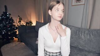 Live record of _mαgίc_smilę_ reaching her tips goal - 1/1/2024