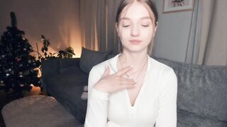 Live record of _mαgίc_smilę_ reaching her tips goal - 1/1/2024