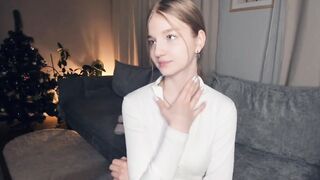 Live record of _mαgίc_smilę_ reaching her tips goal - 1/1/2024