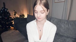 Live record of _mαgίc_smilę_ reaching her tips goal - 1/1/2024