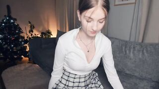Live record of _mαgίc_smilę_ reaching her tips goal - 1/1/2024