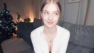 Live record of _mαgίc_smilę_ reaching her tips goal - 1/1/2024