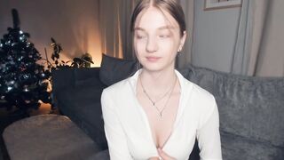 Live record of _mαgίc_smilę_ reaching her tips goal - 1/1/2024