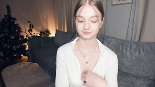 Live record of _mαgίc_smilę_ reaching her tips goal - 1/1/2024